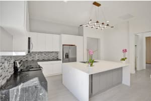 15226 SW 176th Ln, Miami, FL 33187, Sold 05/05/23