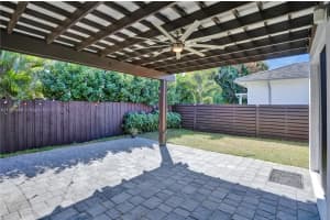 15226 SW 176th Ln, Miami, FL 33187, Sold 05/05/23