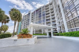 400 Leslie Dr 615