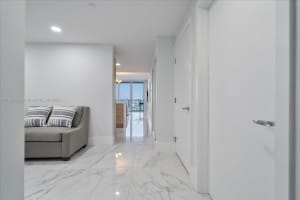 16385 Biscayne Blvd Unit 2516, Aventura, FL 33160, Sold 06/26/23