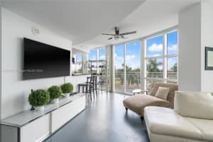 253 NE 2nd St, Miami, FL 33132, Sold 05/26/23