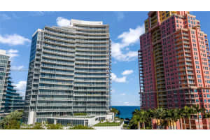 2200 NE 33rd Ave, Fort Lauderdale, FL 33305, Sold 04/14/23