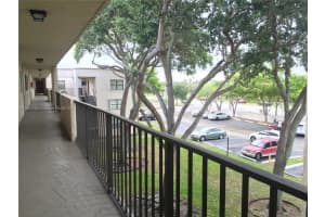 3199 Foxcroft Rd, Miramar, FL 33025, Sold 04/28/23