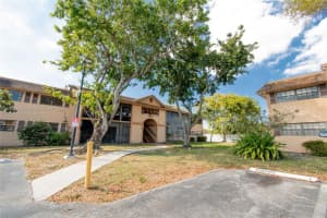 19055 NW 62nd Ave APT 212, Hialeah, FL 33015, Sold 03/24/23