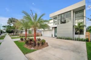 903 SW 9th Ave, Fort Lauderdale, FL 33315, Sold 04/26/23