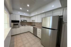 19390 Collins Ave, Sunny Isles Beach, FL 33160, Sold 04/05/23