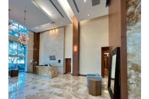 31 SE 5th St APT 2607, Miami, FL 33131, Sold 05/04/23