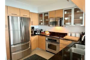 31 SE 5th St APT 2607, Miami, FL 33131, Sold 05/04/23