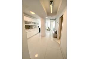 100 Lincoln Rd, Miami Beach, FL 33139, Sold 05/11/23
