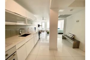 100 Lincoln Rd, Miami Beach, FL 33139, Sold 05/11/23