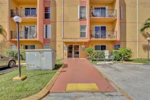 4805 NW 7th St Apt 402-15, Miami, FL 33126, Sold 04/13/23