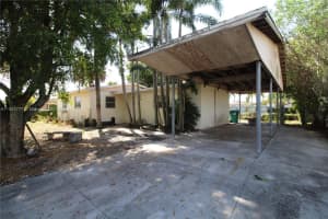 17310 NW 81st Ave, Hialeah, FL 33015, Sold 03/27/23