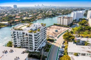 9261 W Bay Harbor Dr, Bay Harbor Islands, FL 33154, Sold 05/03/23