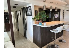 200 SE 15th Rd #5j, Miami, FL 33129, Sold 05/30/23
