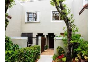 10410 SW 154th Ct APT 5, Miami, FL 33196, Sold 06/09/23