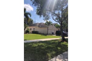4826 Sunkist Way, Cooper City, FL 33330, Sold 05/05/23