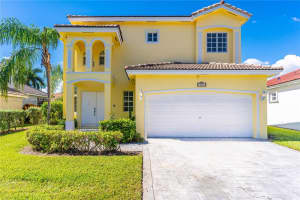 480 SE 25th Dr, Homestead, FL 33033, Sold 05/01/23