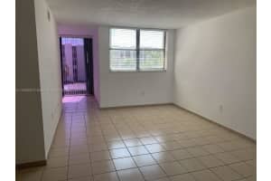 9420 W Flagler St APT 303, Miami, FL 33174, Sold 05/04/23