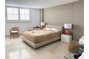 90 Edgewater Dr, Miami, FL 33133, Sold 04/13/23