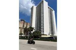 3140 S Ocean Dr APT 408, Hallandale Beach, FL 33009, Sold 08/25/23