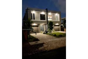 811 SW 10th Terrace, Fort Lauderdale, FL 33315, Sold 05/15/23