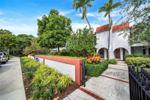 265 Grapetree Dr APT 111, Key Biscayne, FL 33149, Sold 05/15/23