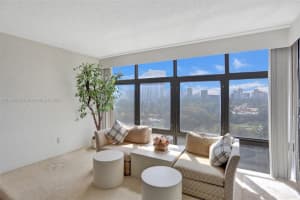 3375 N Country Club Dr 806 807, Miami, FL 33180, Sold 05/05/23
