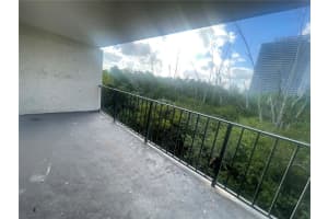 16508 NE 26th Ave APT 402, North Miami Beach, FL 33160, Sold 01/24/24