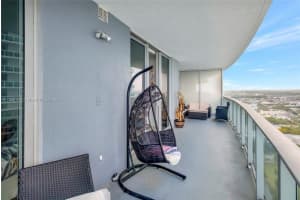 488 NE 18th St #2611, Miami, FL 33132, Sold 09/15/23
