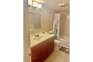 401 NE 14th Ave, Hallandale Beach, FL 33009, Sold 05/02/23