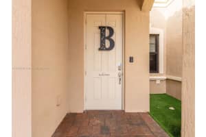 3307 W 90th St, Hialeah, FL 33018, Sold 04/28/23