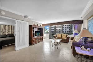 5225 Collins Ave APT 409, Miami Beach, FL 33140, Sold 05/23/23