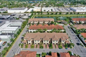 4212 N Dixie Hwy UNIT 36, Oakland Park, FL 33334, Sold 04/28/23