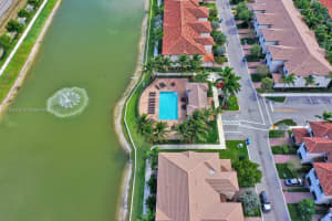 4212 N Dixie Hwy UNIT 36, Oakland Park, FL 33334, Sold 04/28/23
