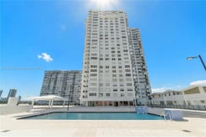 2750 NE 183rd St, Aventura, FL 33160, Sold 04/24/23