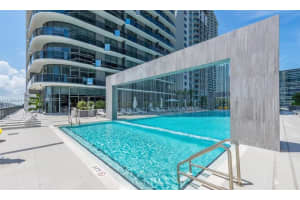45 SE 9th St, Miami, FL 33131, Sold 05/30/23