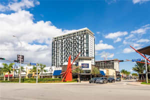 5300 Paseo Blvd #811, Doral, FL 33166, Sold 10/20/23