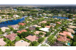 370 Mallard Rd, Weston, FL 33327, Sold 07/10/23