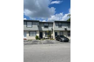 470 NE 18th Ave APT 102, Homestead, FL 33033, Sold 06/30/23