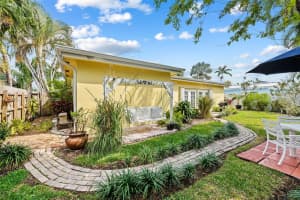 1736 NW 39th St, Oakland Park, FL 33309, Sold 06/13/23