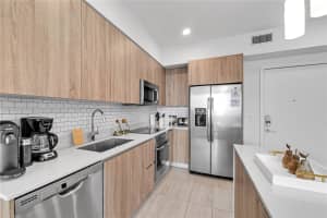 3900 Biscayne Blvd s 320, Miami, FL 33137, Sold 08/25/23