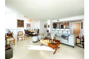 Vizcayne, 244 Biscayne Blvd APT 2303, Miami, FL 33132, Sold 07/20/23