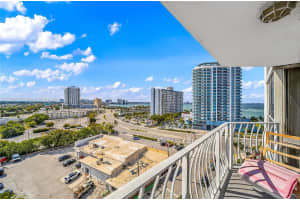 7601 E Treasure Dr APT 1011, North Bay Village, FL 33141, Sold 09/20/23