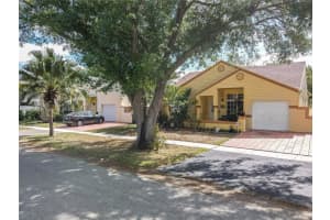 1501 SW 85th Ave, Pembroke Pines, FL 33025, Sold 05/02/23