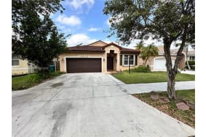 16455 SW 76th St, Miami, FL 33193, Sold 05/02/23