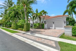 644 Hermitage Cir, Palm Beach Gardens, FL 33410, Sold 03/13/23