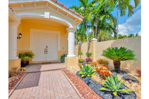 1697 Passion Vine Cir, Weston, FL 33326, Sold 05/19/23