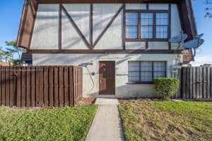 106 Weybridge Cir, Royal Palm Beach, FL 33411, Sold 05/01/23