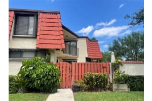 Townhouse for sale in West Palm Beach Florida 
