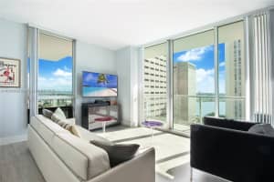 300 Biscayne Blvd, Miami, FL 33131, Sold 04/24/23